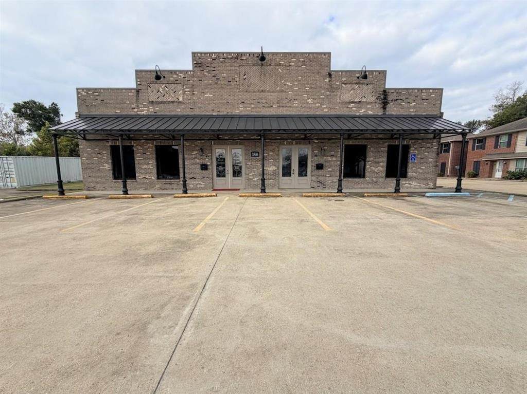 3816 Common Street - Photo 1