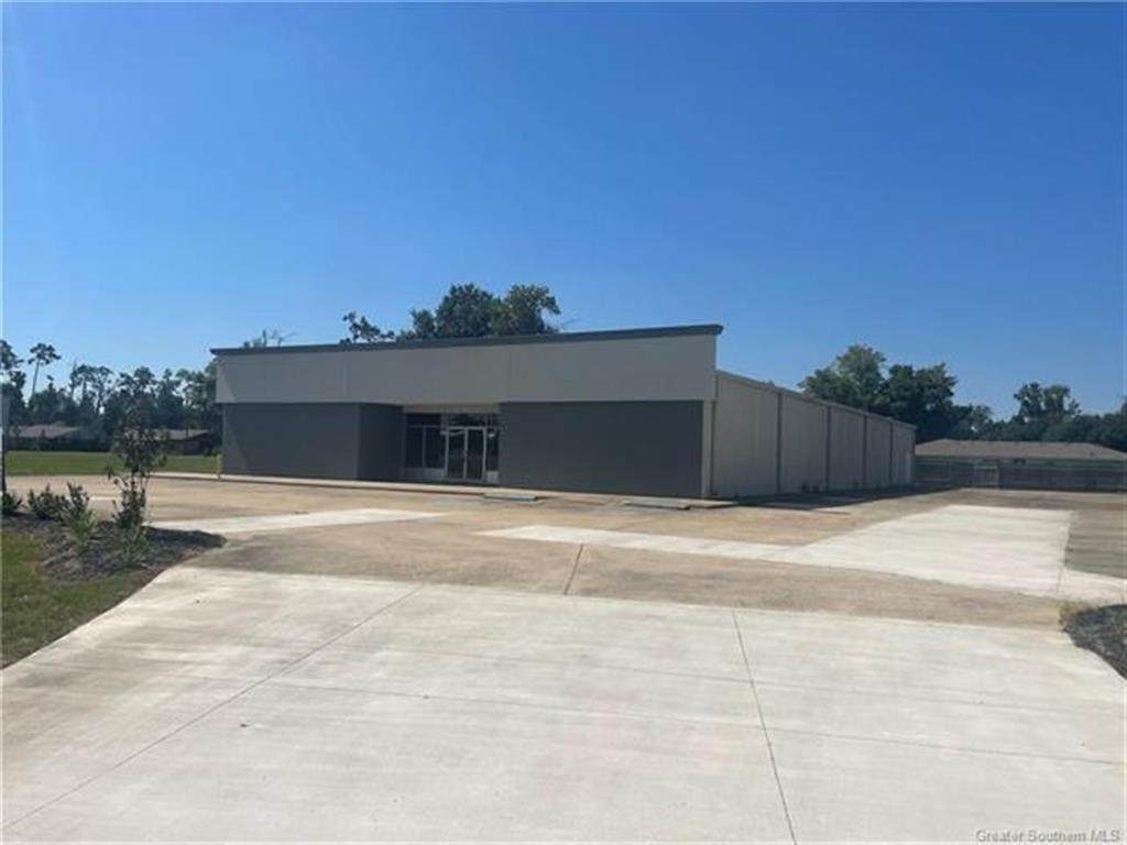 645 Highway 171 - Photo 1