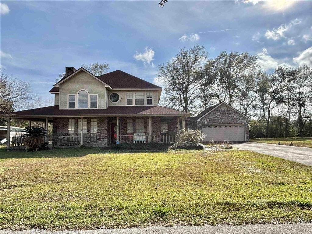 1425 Grace Avenue - Photo 1