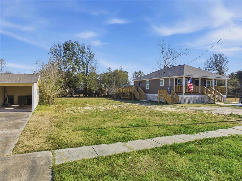 207 Gelpi Drive - Photo 1