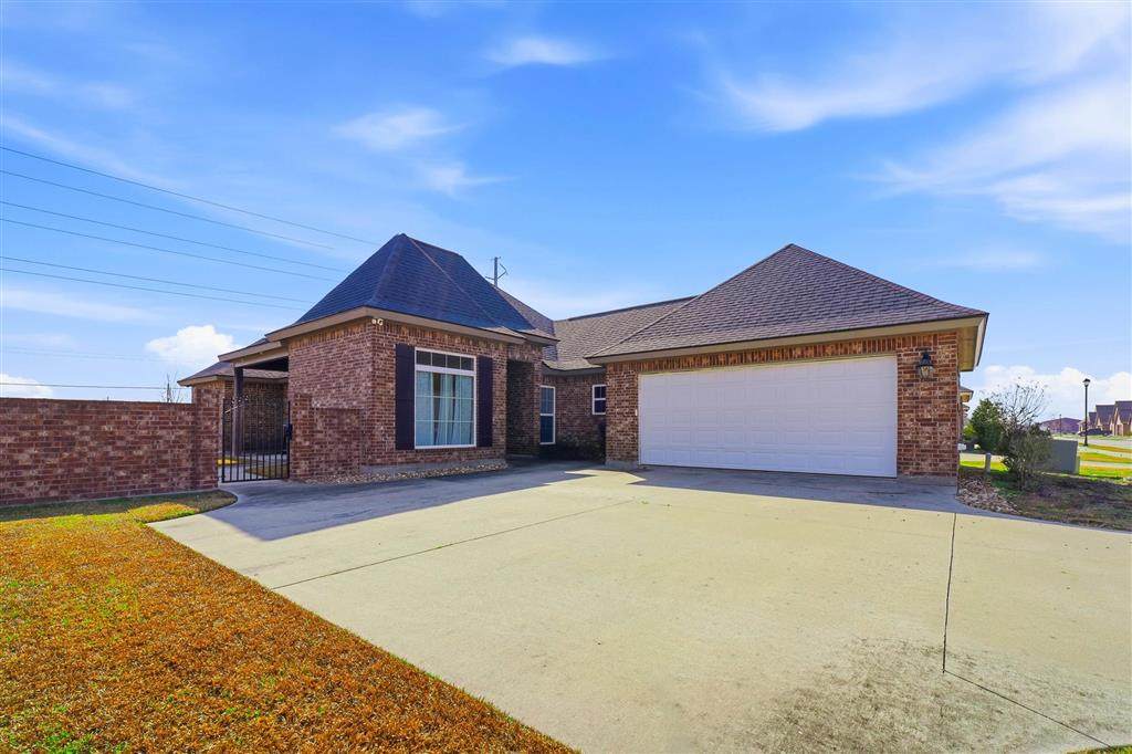 2501 South View Drive - Photo 1