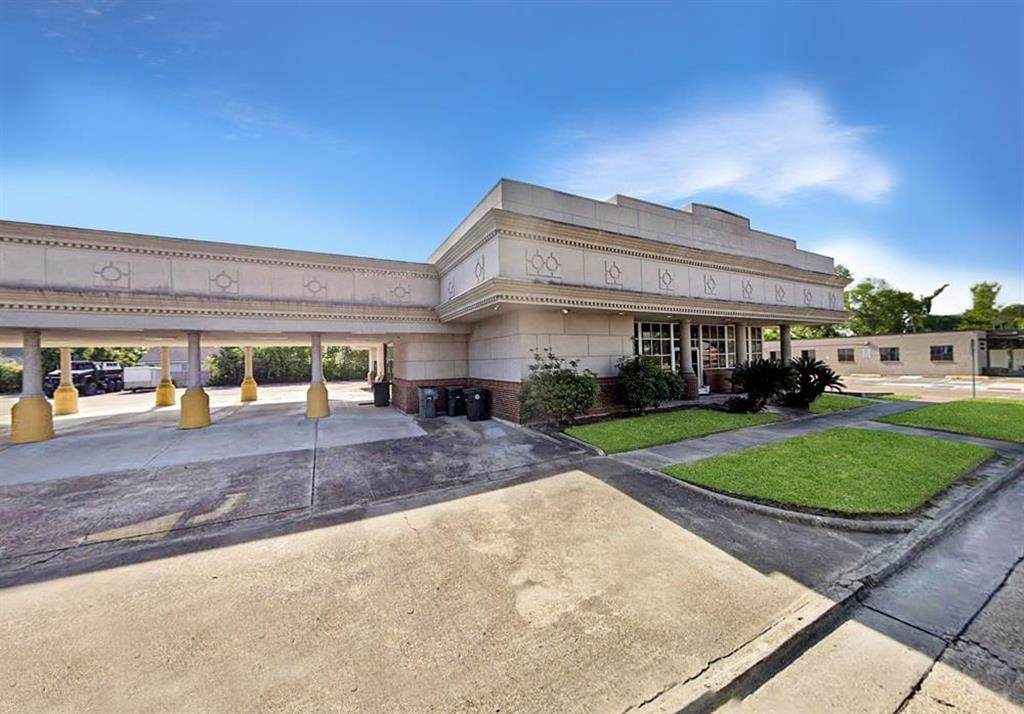 1100 Enterprise Boulevard - Photo 1