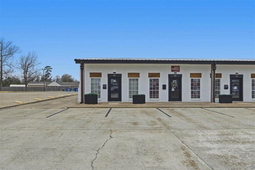 683 Post Oak Road - Photo 1