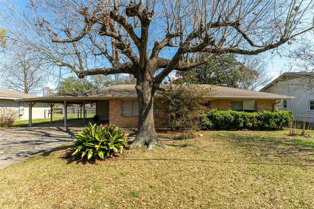 4439 Oaklawn - Photo 1