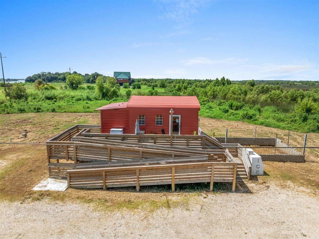 11260 Highway 384 - Photo 1