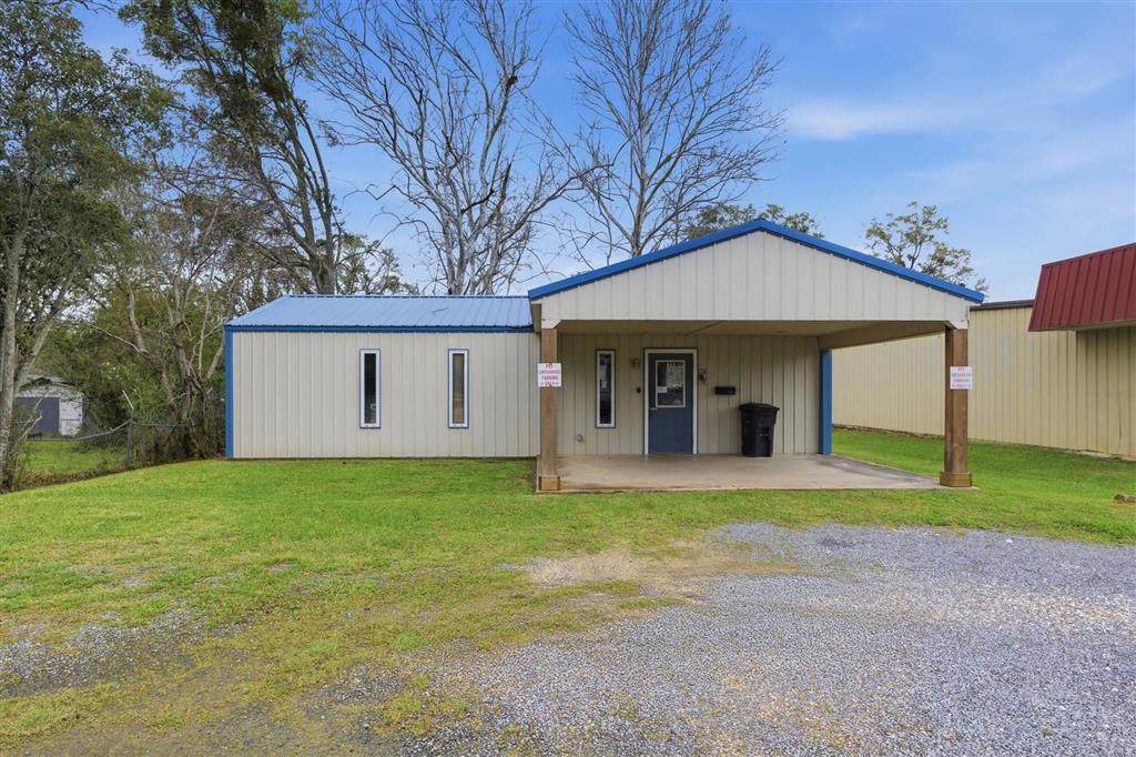 211 Mahlon Street - Photo 1