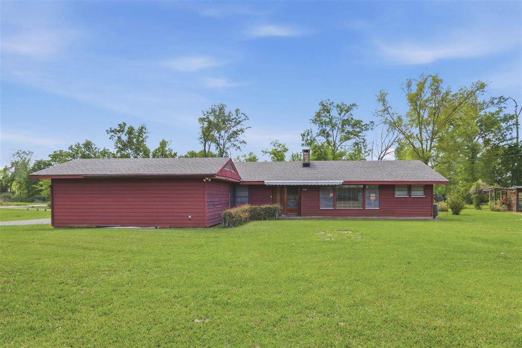 805 Goss Road - Photo 1