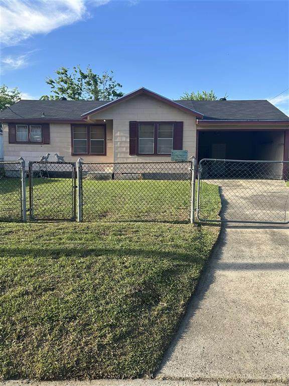 1029 Sycamore Street - Photo 1