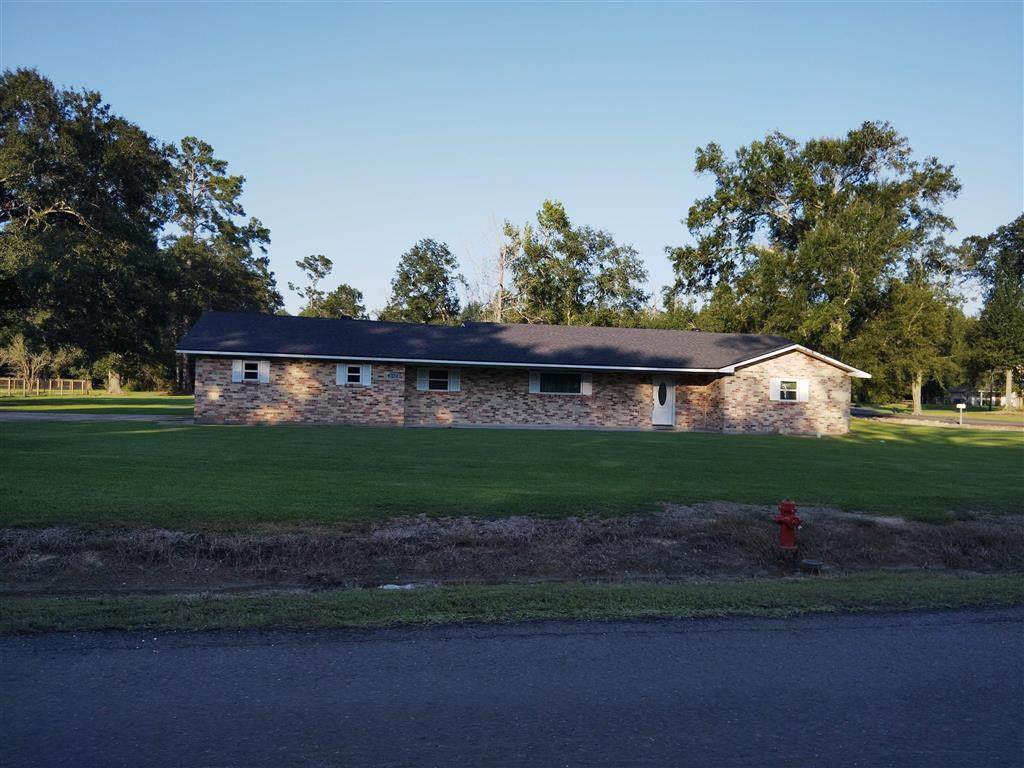 2112 Oak Grove Dr Drive - Photo 1
