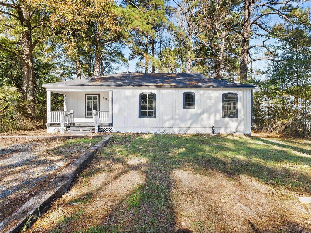 604 W North Street - Photo 1