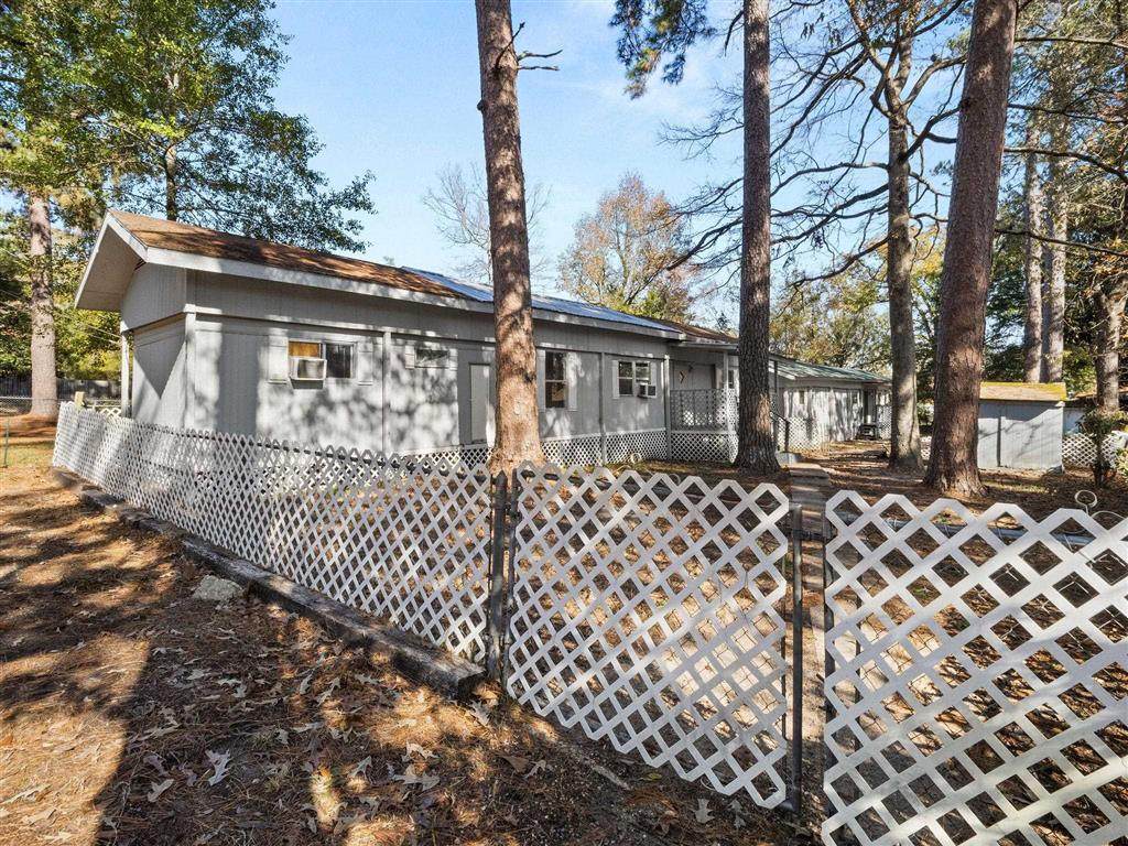 1609 S 10th Street - Photo 1