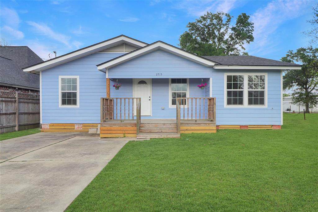 2715 Warren Ave Avenue - Photo 1