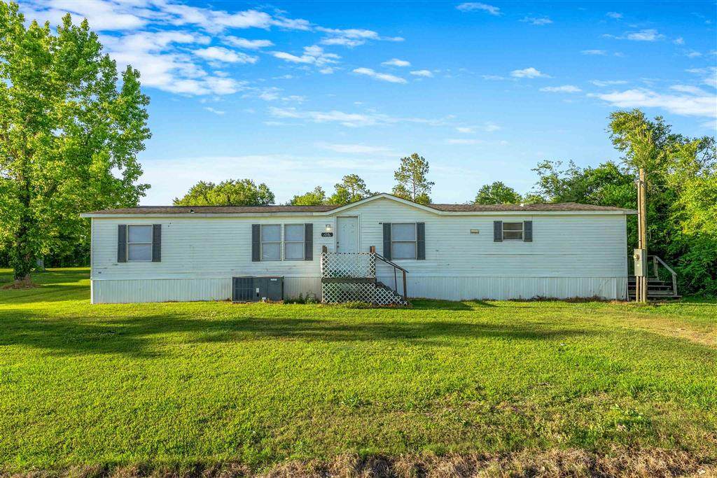 1206 Vickie Lane - Photo 1