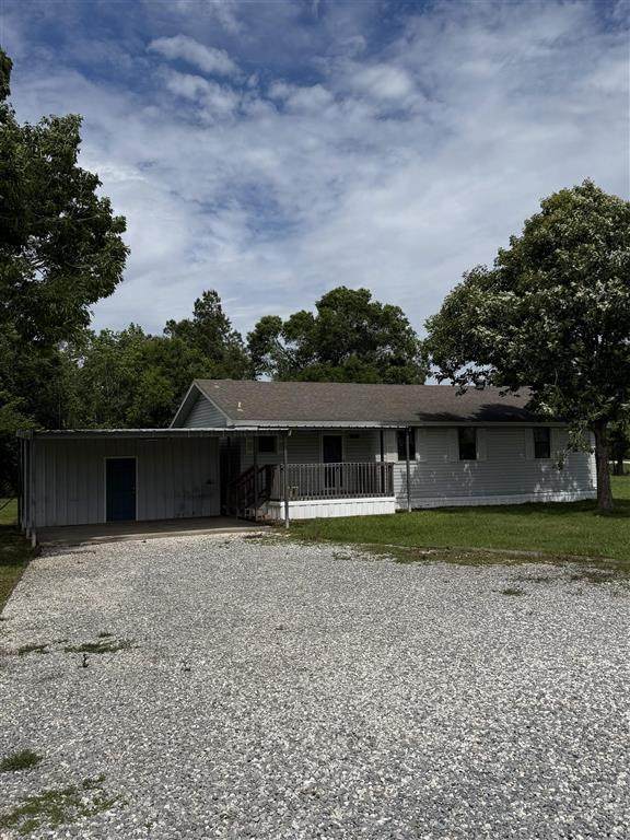 3085 Longleaf Drive - Photo 1