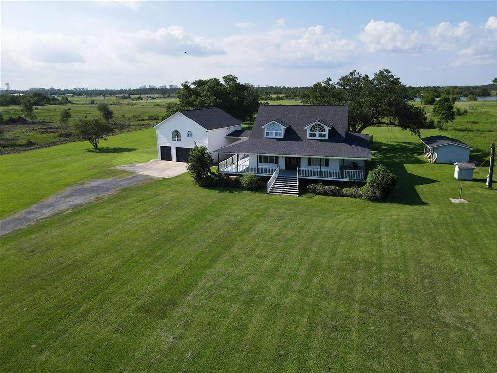 8755 Bud Stell Road - Photo 1