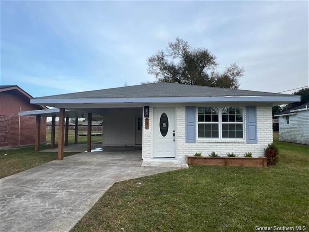 207 Bowers Avenue - Photo 1
