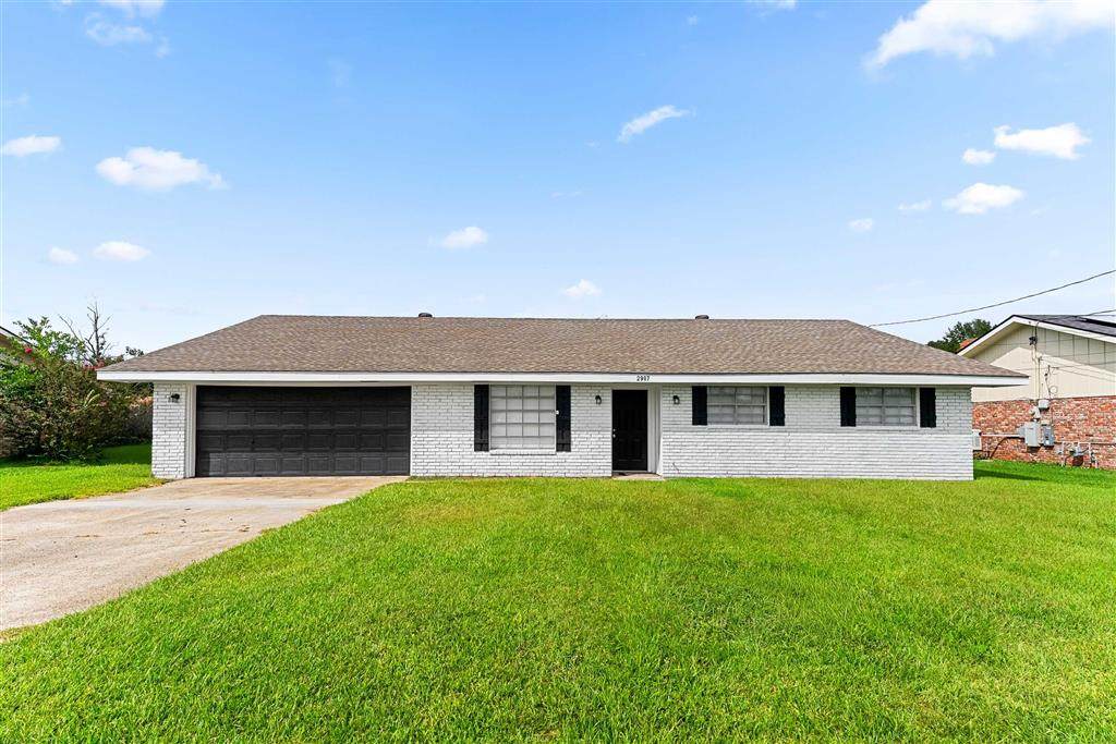 2907 Mary Ann Street - Photo 1
