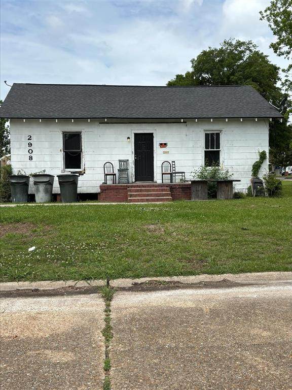 2908 Fiske Street - Photo 1