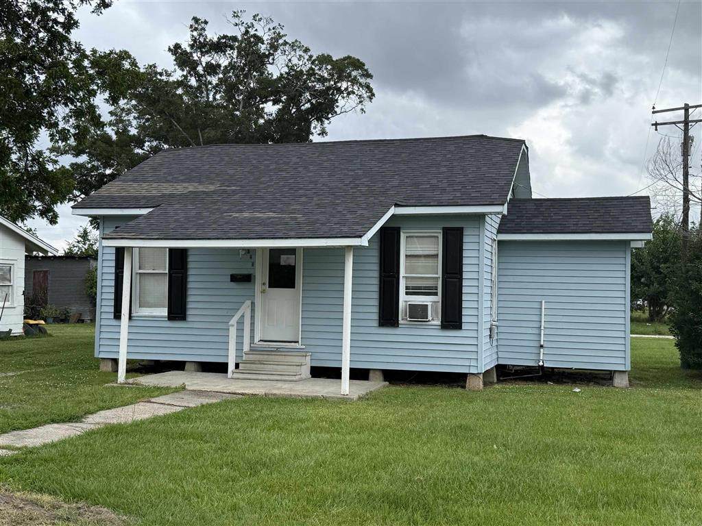 623 Mckinley Street - Photo 1