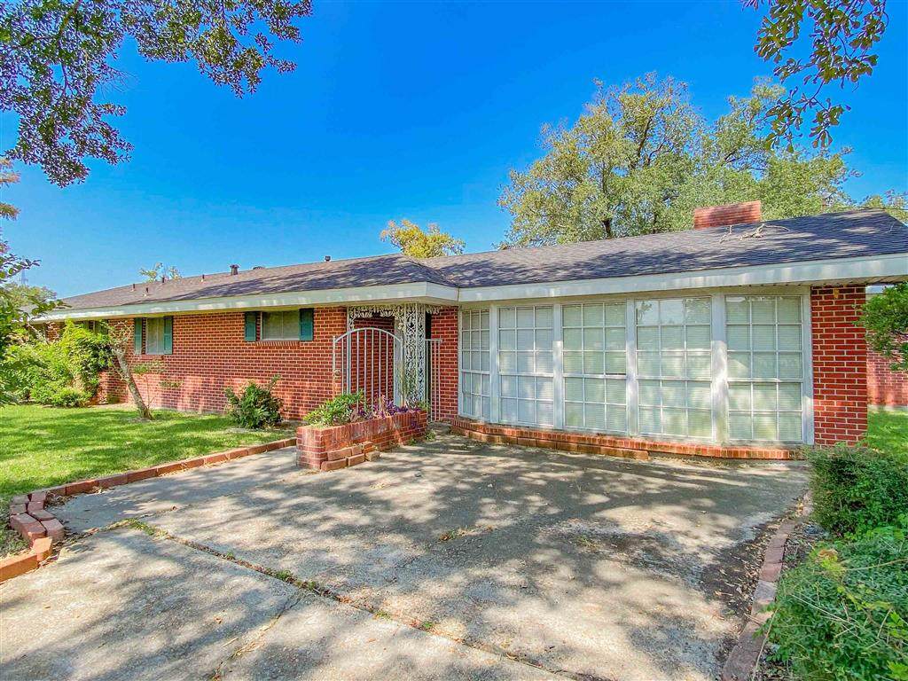 300 Allison Lane - Photo 1