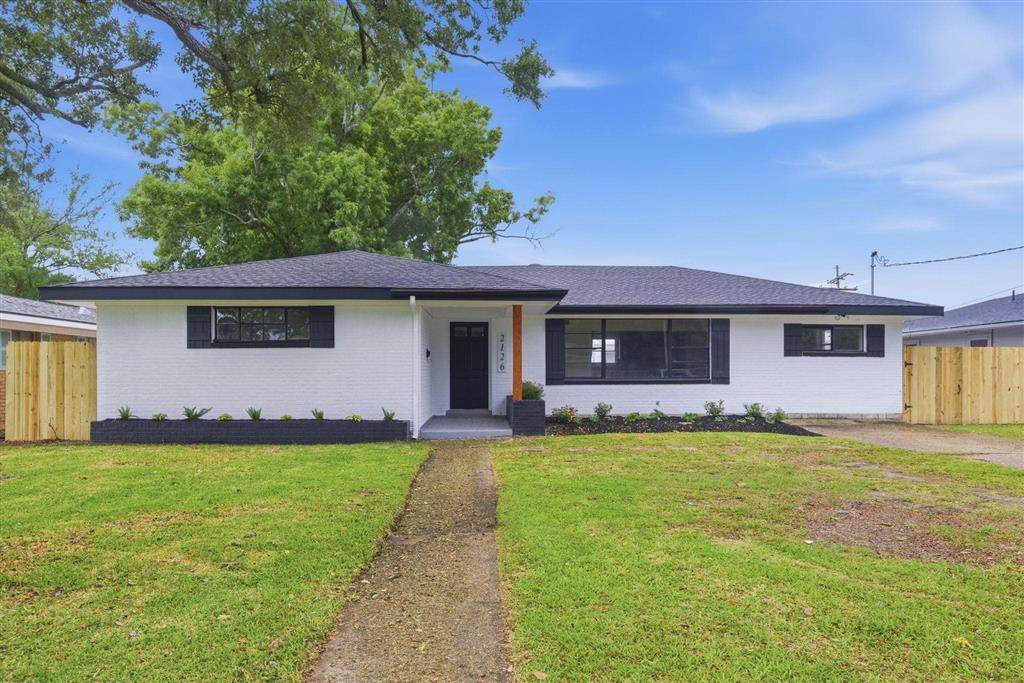 2126 18th Street - Photo 1