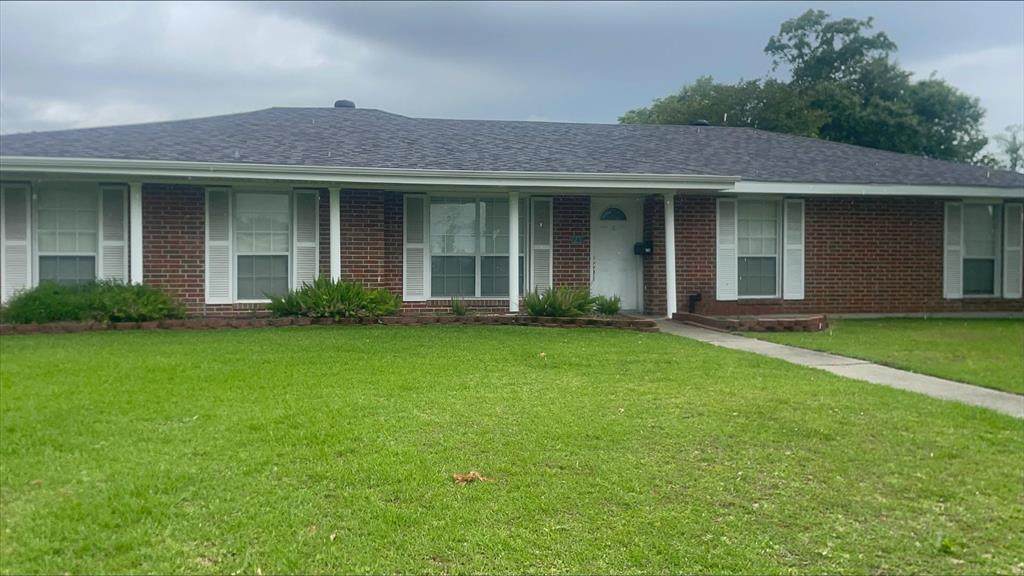 248 Madison Street - Photo 1