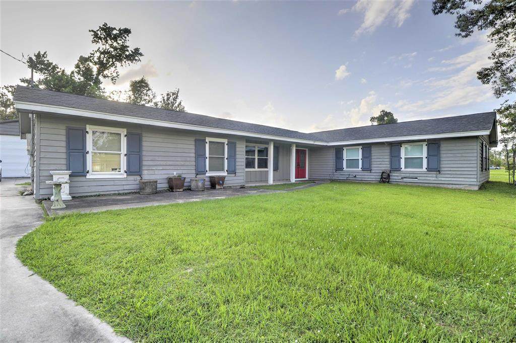1201 Willow Dr Drive - Photo 1
