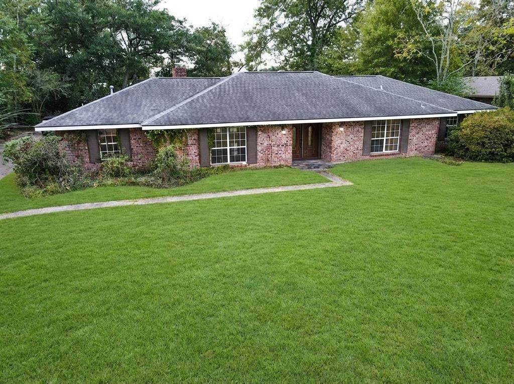 307 Texas Street - Photo 1