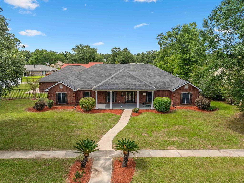 2409 23rd Street - Photo 1