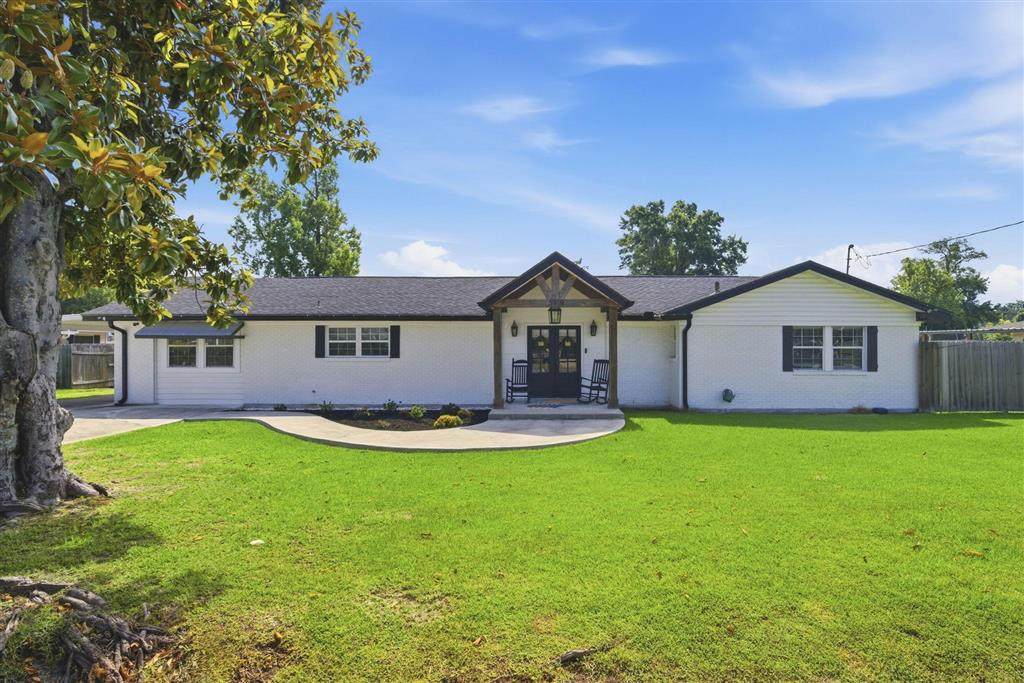 3919 Evergreen Street - Photo 1