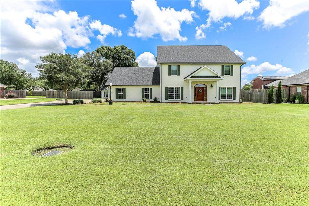 6173 Oakleaf Lane - Photo 1