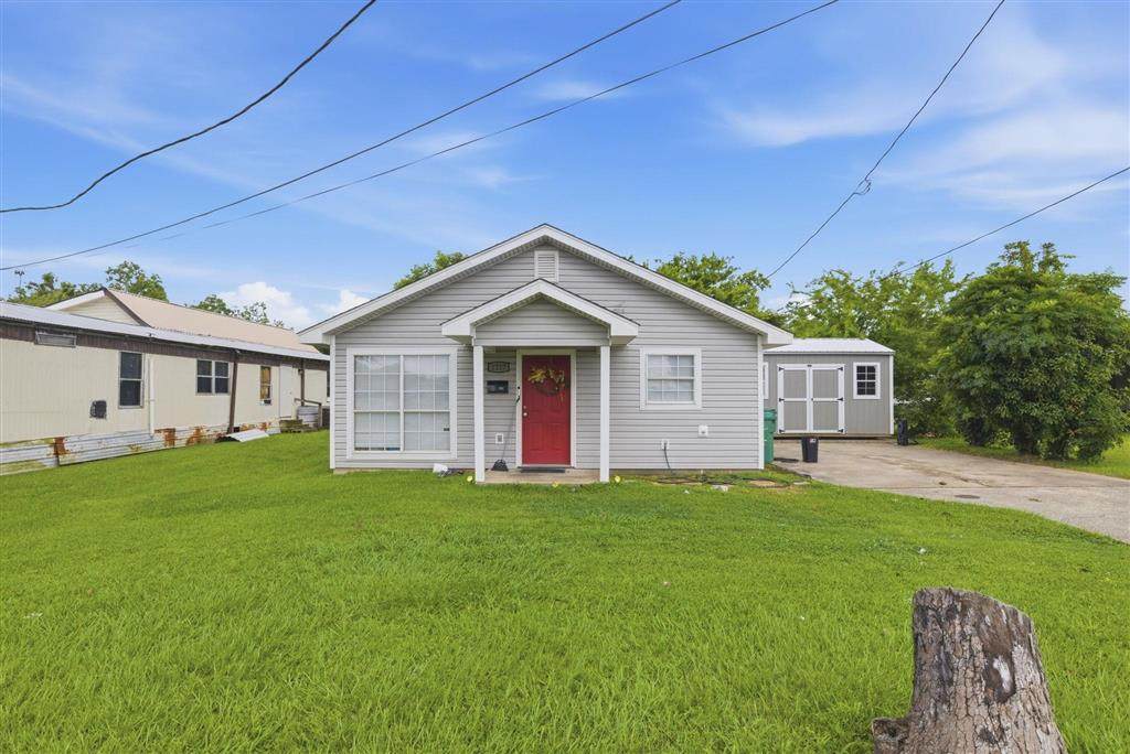 1217 Harrison Street - Photo 1