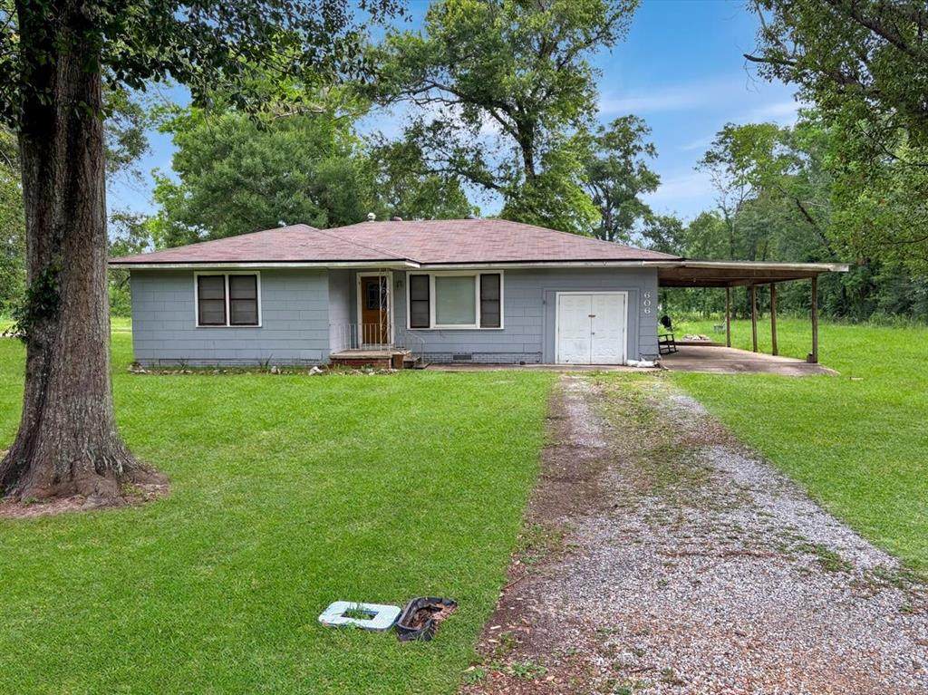 606 9th Avenue - Photo 1