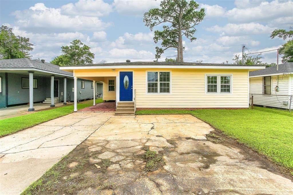 719 Adams Street - Photo 1