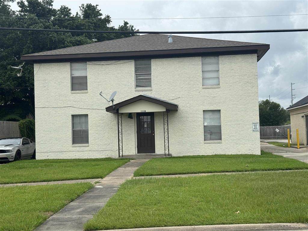 2906 2Nd Ave Avenue - Photo 1