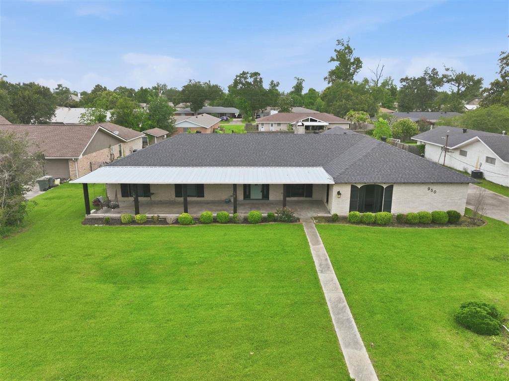 950 Terry Lane - Photo 1