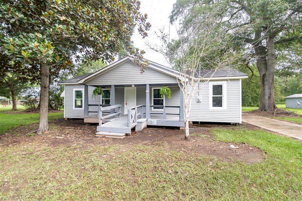 610 9th Avenue - Photo 1