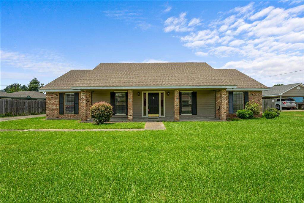 13 Poinsetta Road - Photo 1