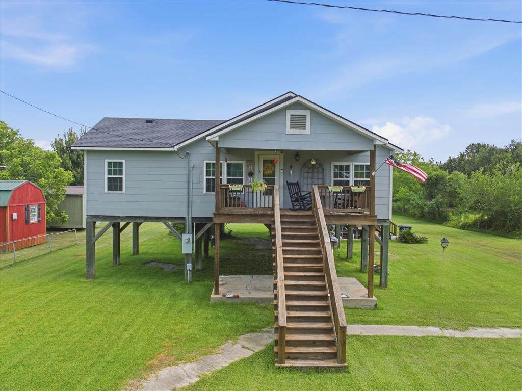 353 Channelview Drive - Photo 1