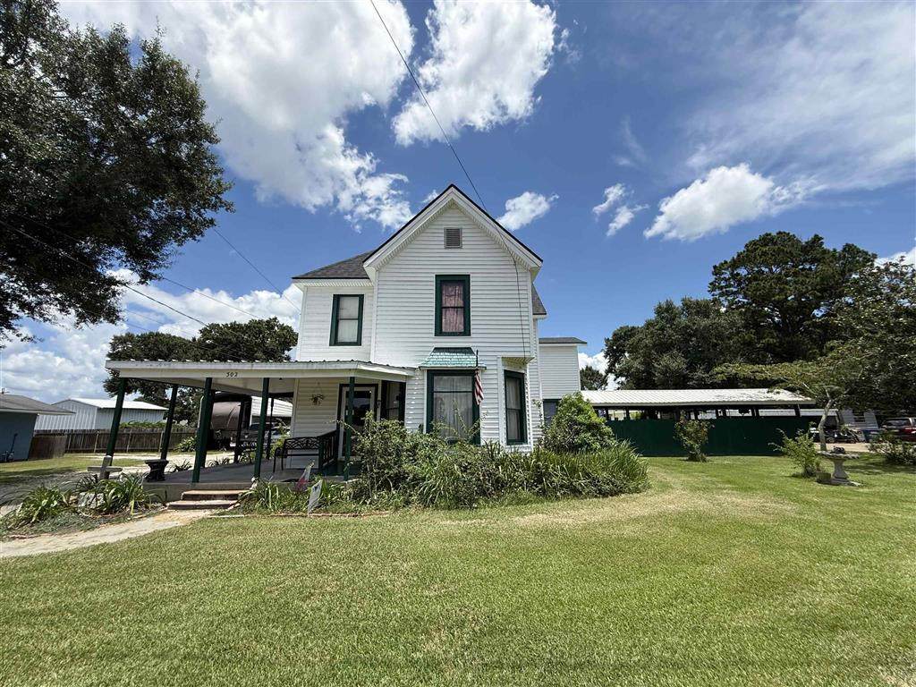 302 N Louise Street - Photo 1