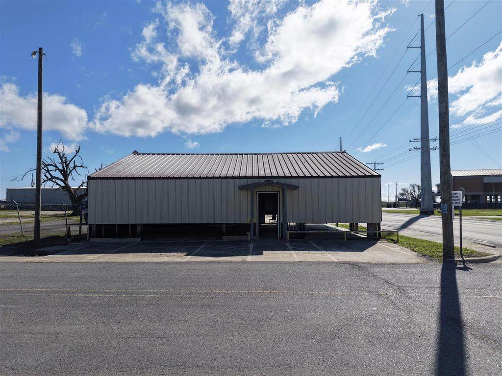 501 Marshall Street - Photo 1