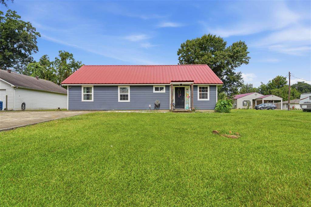 3141 Debra - Photo 1