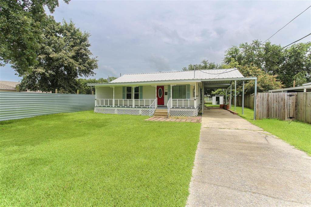 1128 Matilda Street - Photo 1