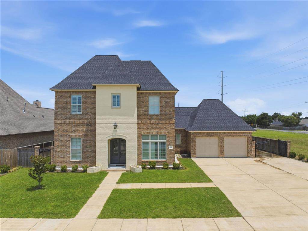5666 South Ridge Drive - Photo 1