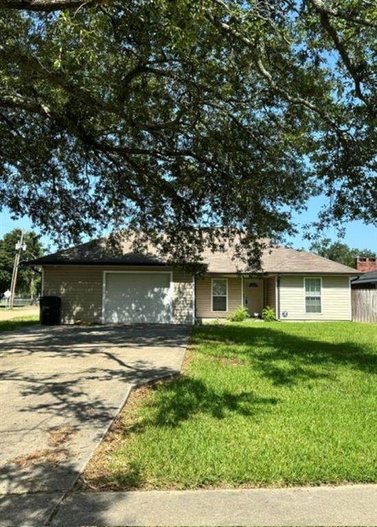 2116 5th Avenue - Photo 1