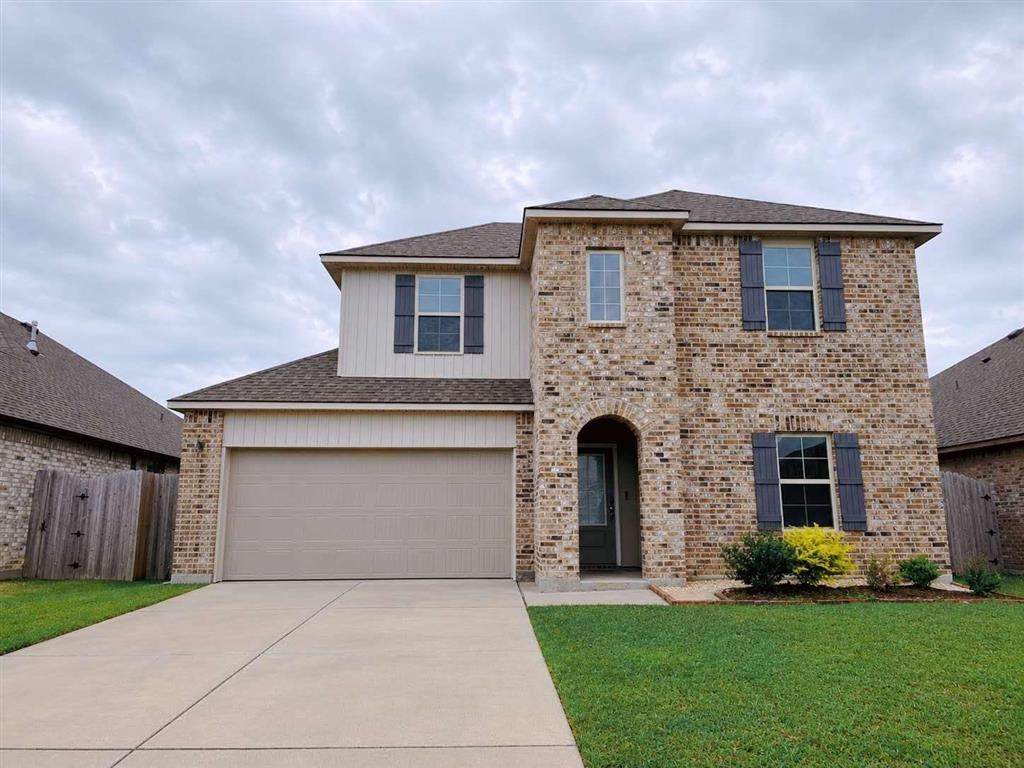 112 Autumn Drive - Photo 1