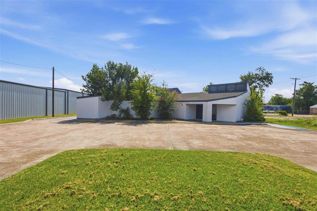 1531 Hodges Street - Photo 1