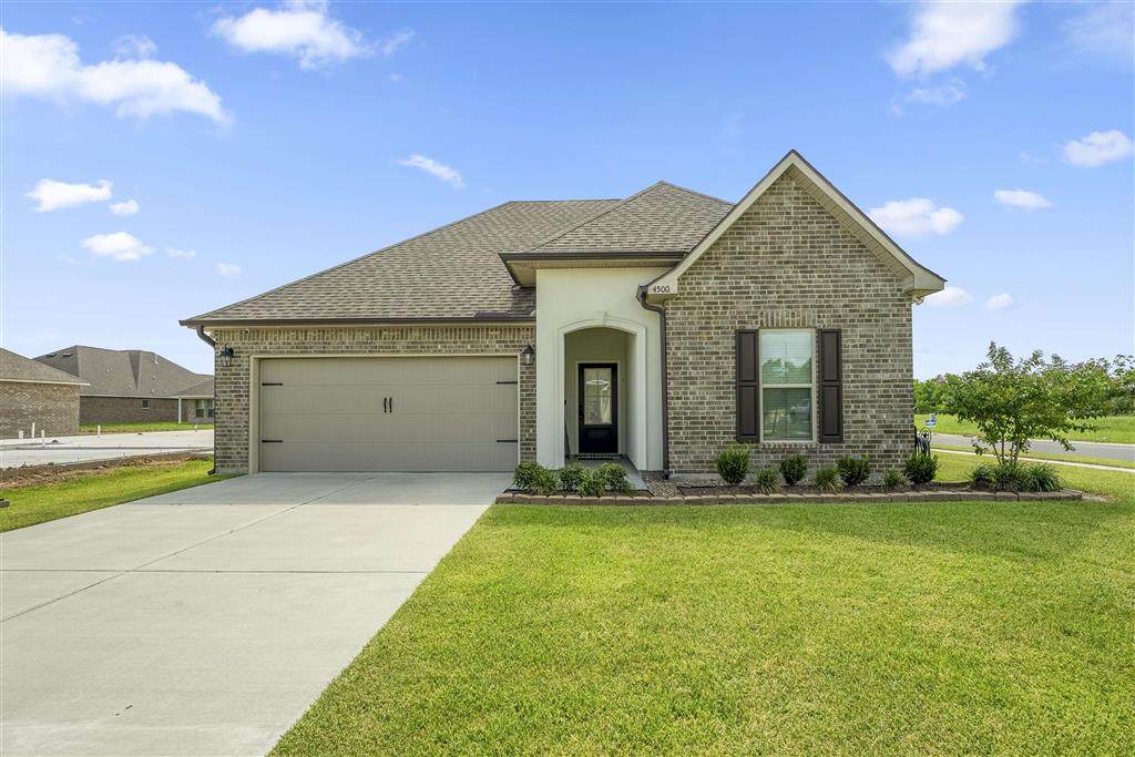 4500 Green Wood Way - Photo 1