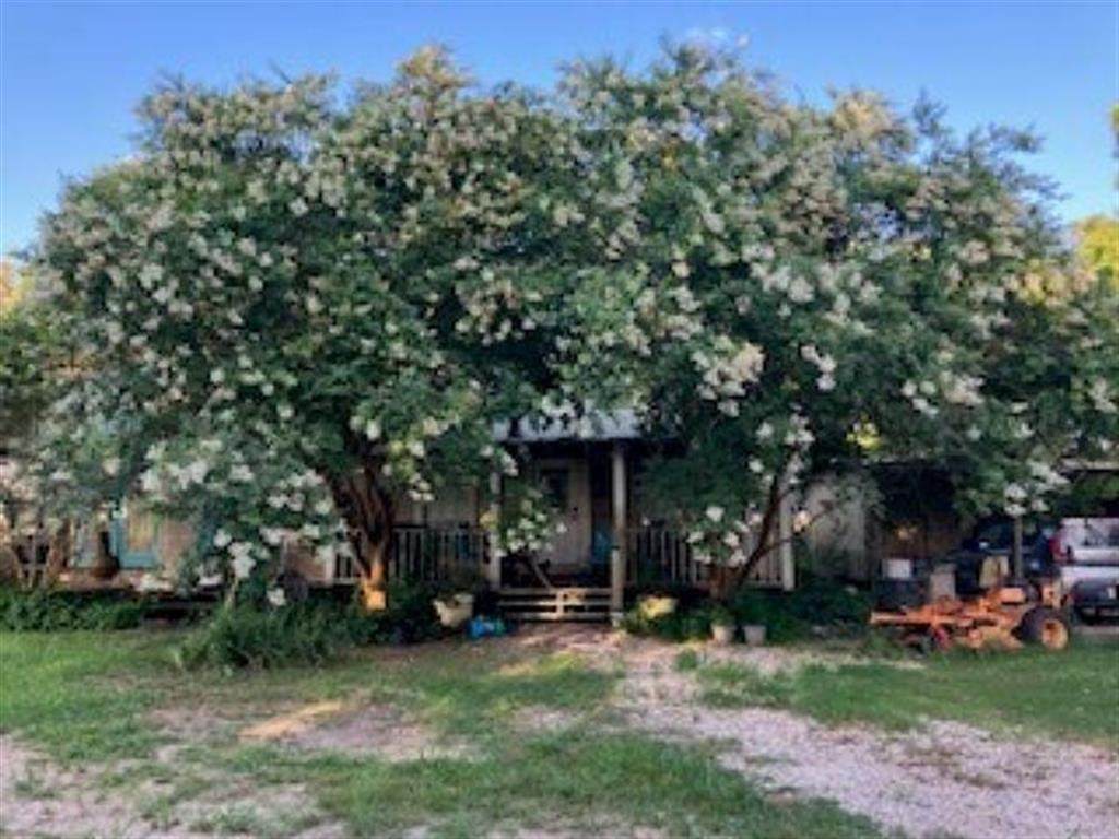 4146 Watkins Road - Photo 1