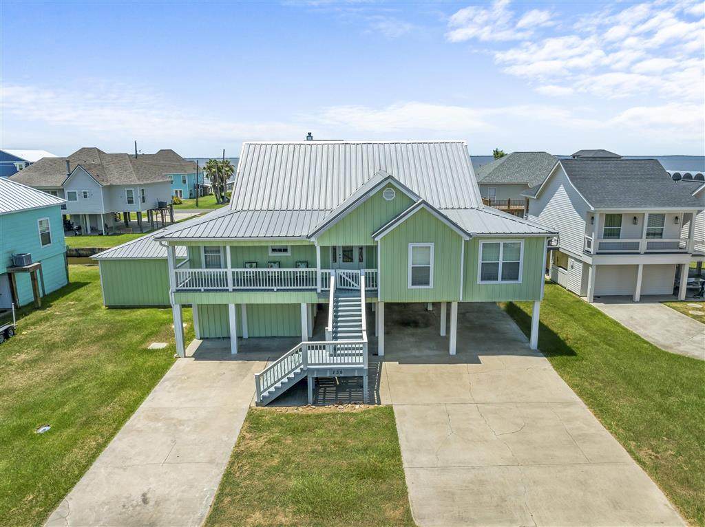 139 Lighthouse - Photo 1